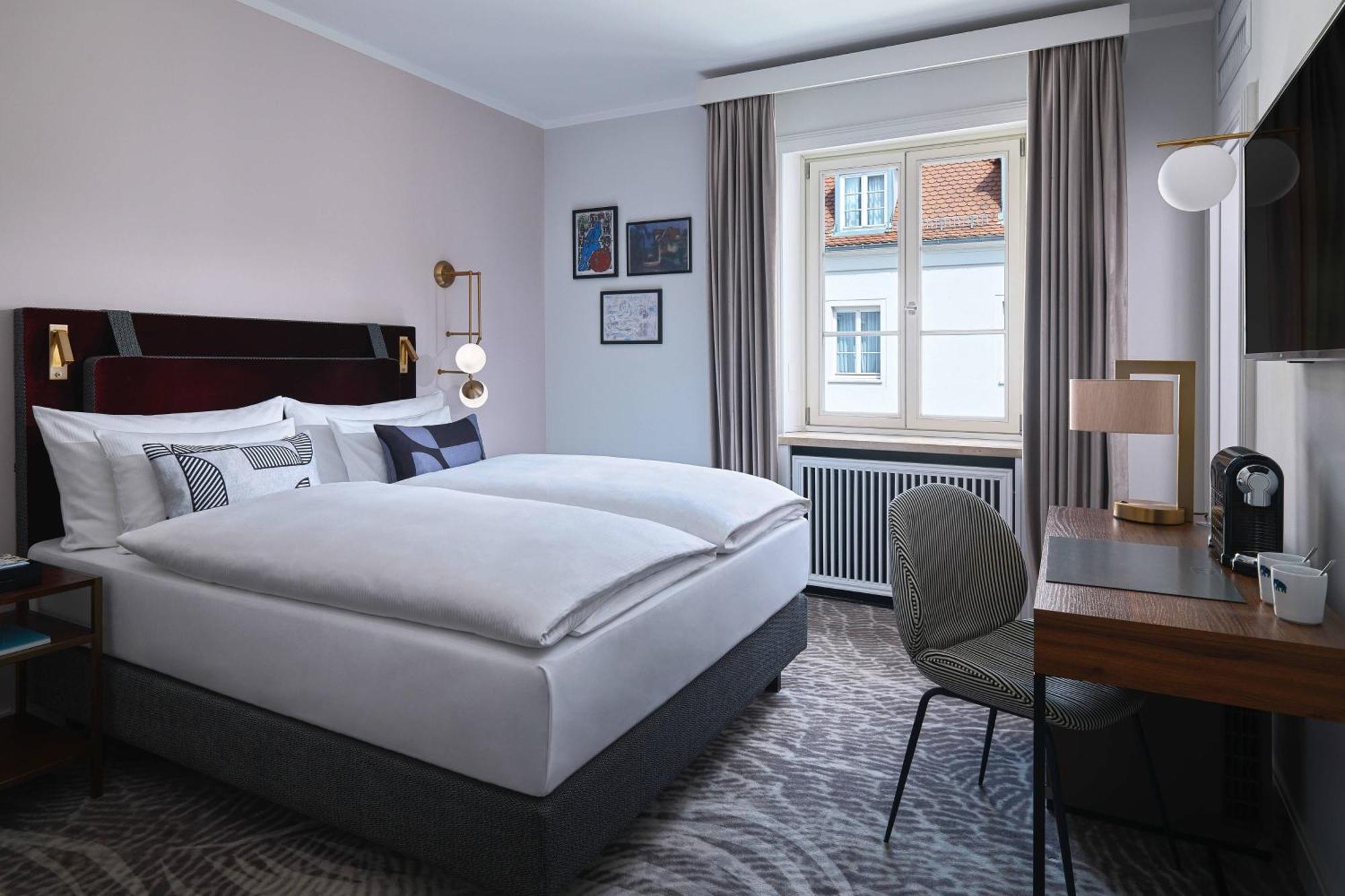 Hotel Elephant Weimar, Autograph Collection Luaran gambar A room at the hotel