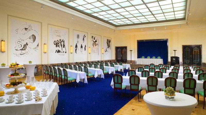 Hotel Elephant Weimar, Autograph Collection Luaran gambar The interior of the ballroom