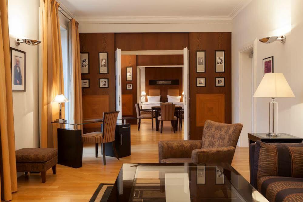 Hotel Elephant Weimar, Autograph Collection Luaran gambar Suite at the Hotel de Crillon